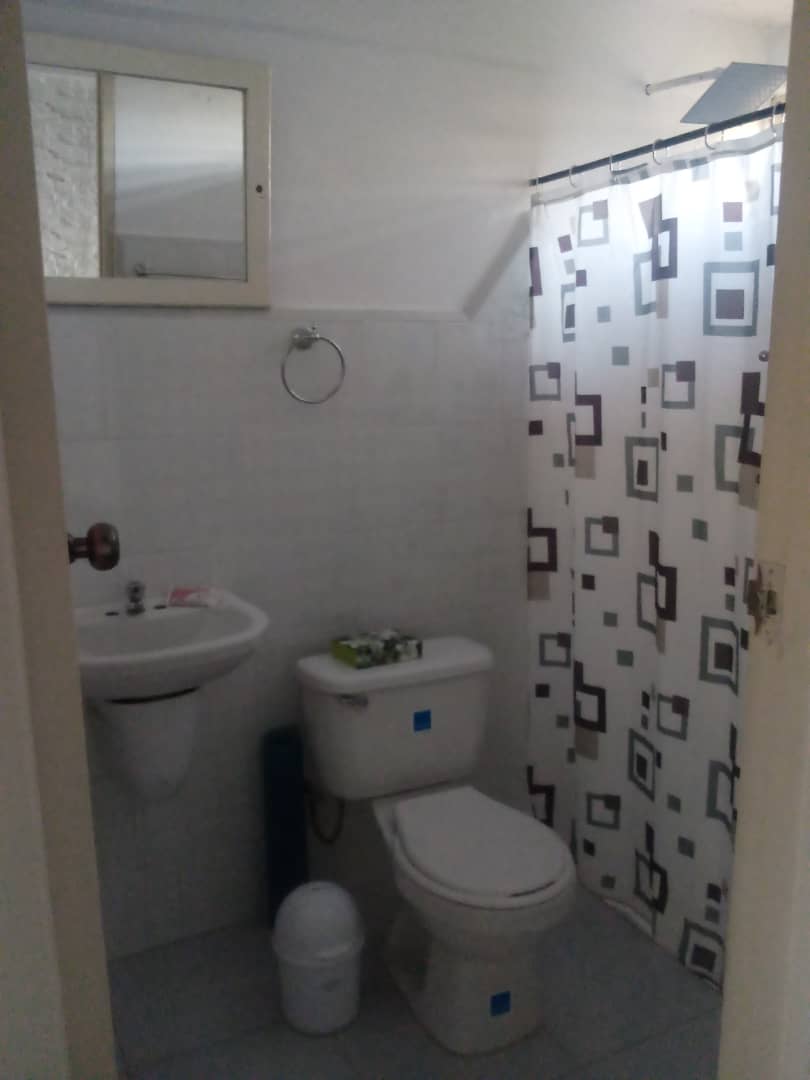 bathroom / baño